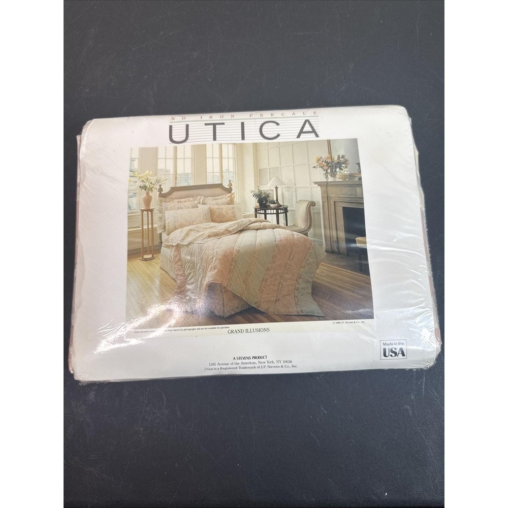 Vintage Utica Grand Illusions Full Flat Sheet NOS Pink USA 180 Thread - Picture 2 of 3